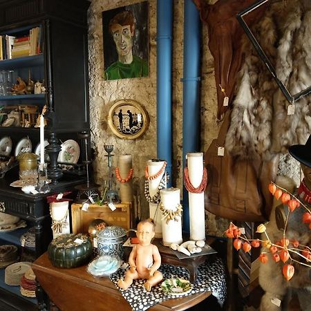 Maison D'Hotes "Les Volets Verts" Et Sa Brocante Ecueille Zewnętrze zdjęcie