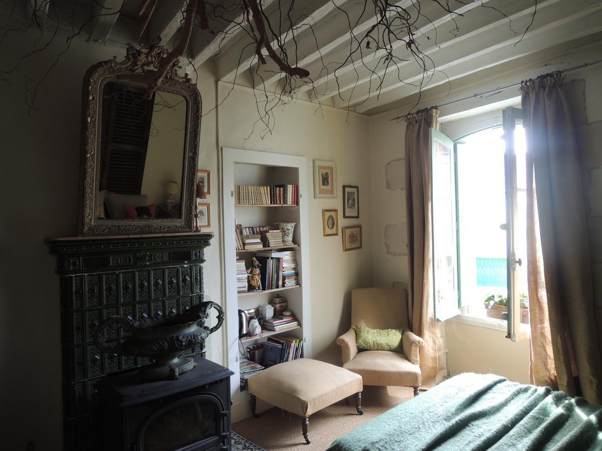 Maison D'Hotes "Les Volets Verts" Et Sa Brocante Ecueille Zewnętrze zdjęcie